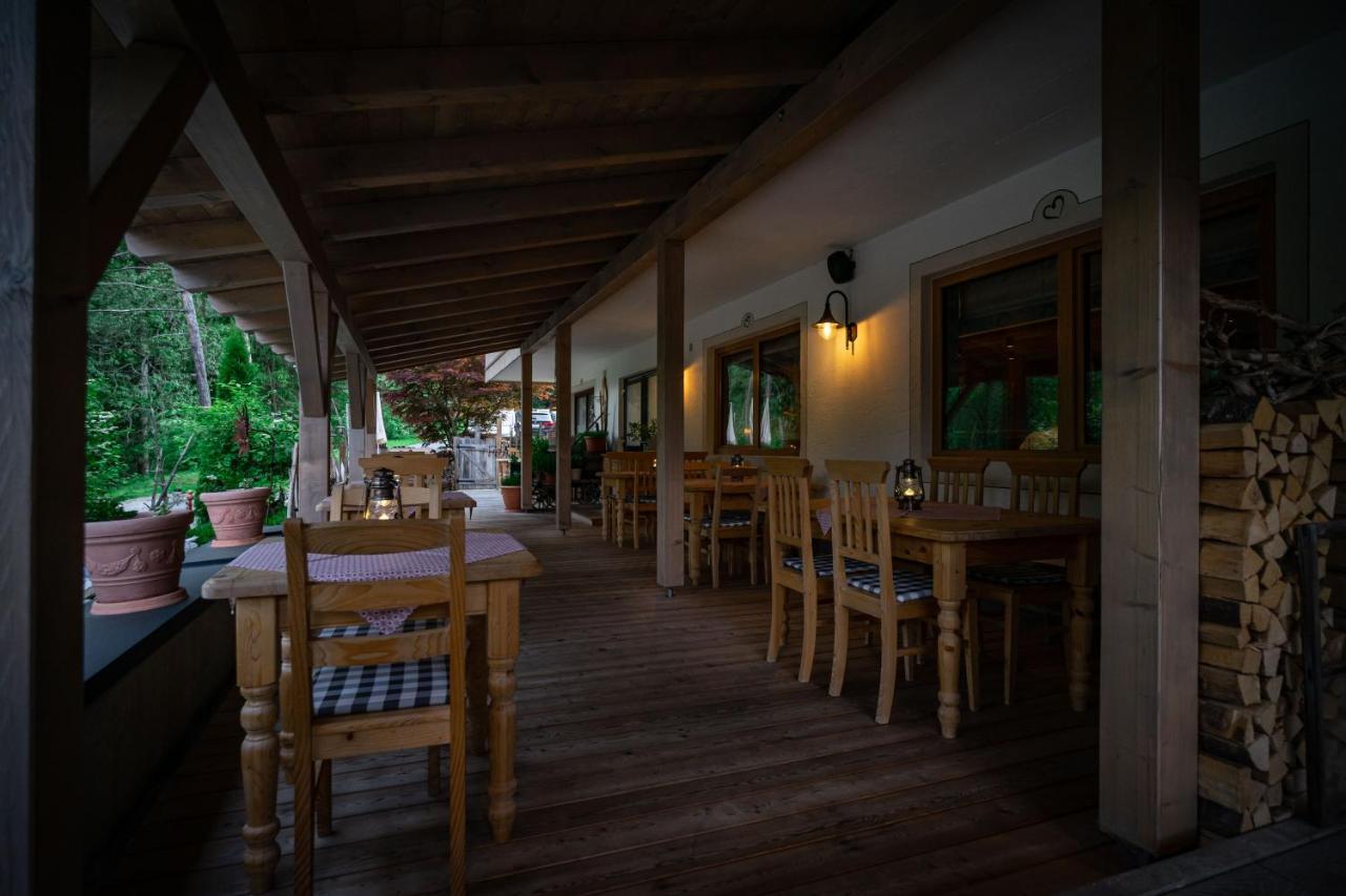 Hotel Landhaus Tirolerherz Sankt Ulrich am Pillersee Bagian luar foto